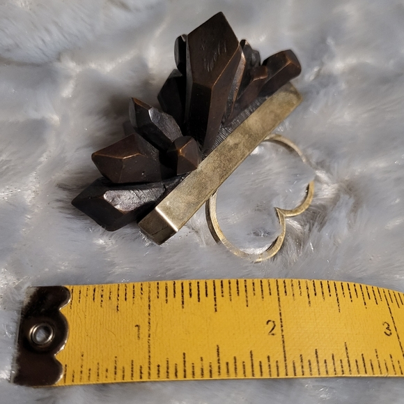 Two-Finger Ring faux crystal cluster for cosplay costume punk goth wicca - Picture 4 of 4